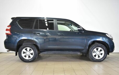 Toyota Land Cruiser Prado 150 рестайлинг 2, 2014 год, 3 650 000 рублей, 4 фотография