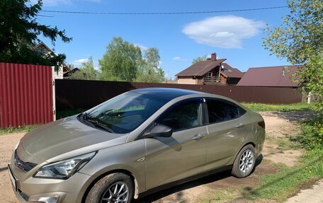 Hyundai Solaris II рестайлинг, 2011 год, 870 000 рублей, 3 фотография