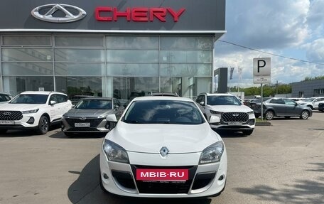 Renault Megane III, 2011 год, 870 000 рублей, 2 фотография