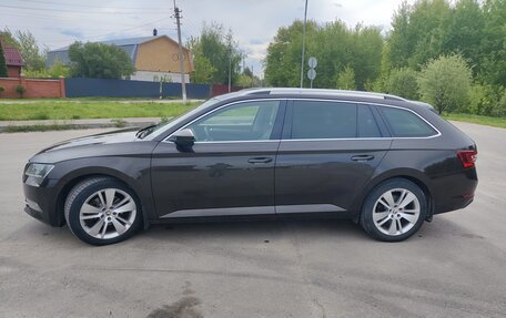 Skoda Superb III рестайлинг, 2017 год, 2 200 000 рублей, 5 фотография