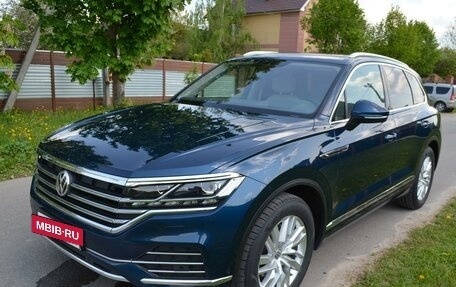 Volkswagen Touareg III, 2019 год, 5 500 000 рублей, 3 фотография