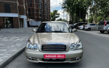 Hyundai Sonata IV рестайлинг, 2005 год, 525 000 рублей, 2 фотография