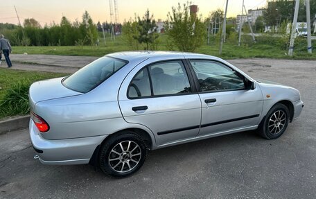 Nissan Almera, 1998 год, 250 000 рублей, 5 фотография