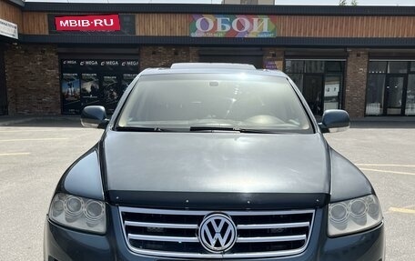 Volkswagen Touareg III, 2004 год, 880 000 рублей, 2 фотография