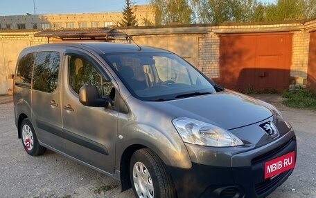 Peugeot Partner II рестайлинг 2, 2012 год, 990 000 рублей, 3 фотография