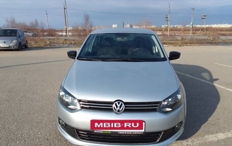 Volkswagen Polo VI (EU Market), 2014 год, 835 000 рублей, 2 фотография