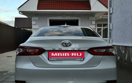 Toyota Camry, 2021 год, 4 050 000 рублей, 6 фотография