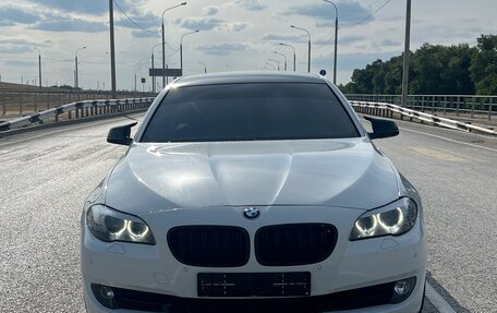 BMW 5 серия, 2013 год, 2 100 000 рублей, 2 фотография