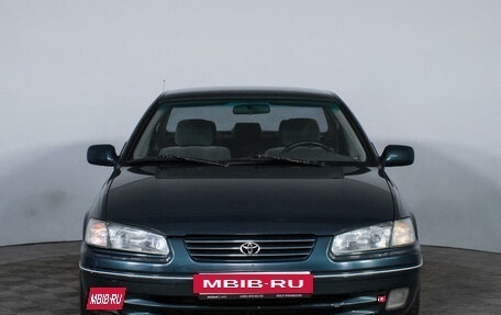 Toyota Camry, 1998 год, 564 000 рублей, 2 фотография