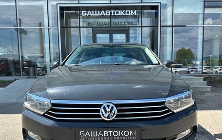 Volkswagen Passat B8 рестайлинг, 2017 год, 2 080 000 рублей, 2 фотография