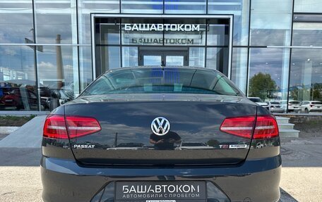 Volkswagen Passat B8 рестайлинг, 2017 год, 2 080 000 рублей, 4 фотография