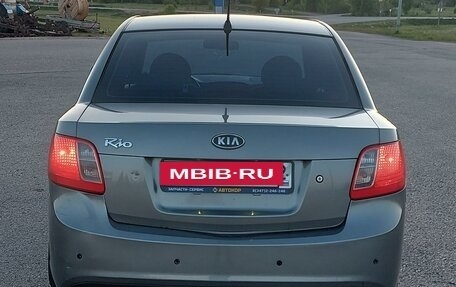 KIA Rio II, 2010 год, 668 000 рублей, 4 фотография