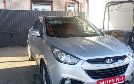 Hyundai ix35 I рестайлинг, 2010 год, 1 200 000 рублей, 2 фотография