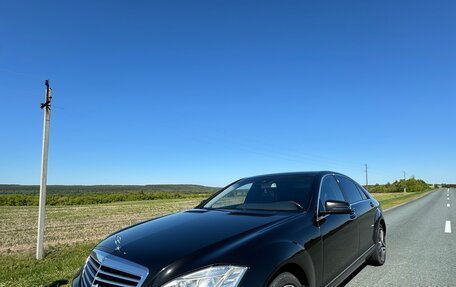 Mercedes-Benz S-Класс, 2010 год, 1 950 000 рублей, 2 фотография