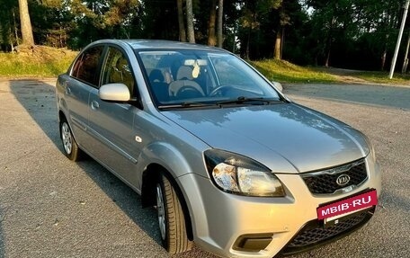 KIA Rio II, 2011 год, 710 000 рублей, 2 фотография