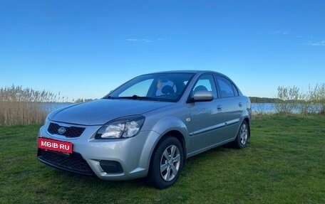 KIA Rio II, 2011 год, 710 000 рублей, 6 фотография