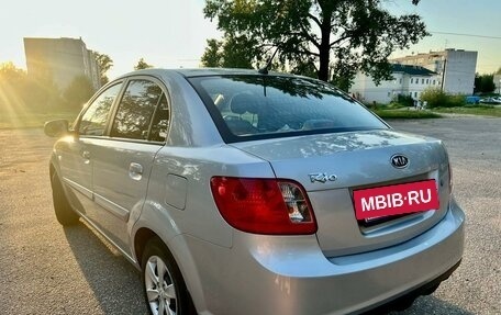 KIA Rio II, 2011 год, 710 000 рублей, 3 фотография