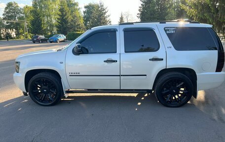 Chevrolet Tahoe III, 2012 год, 2 890 000 рублей, 3 фотография