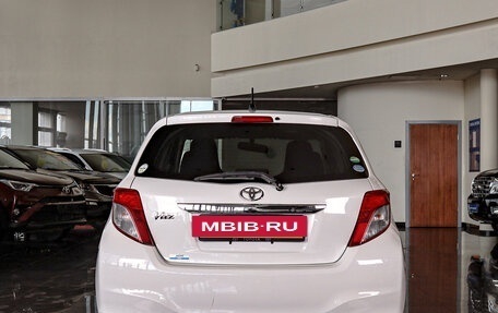 Toyota Vitz, 2013 год, 839 000 рублей, 6 фотография