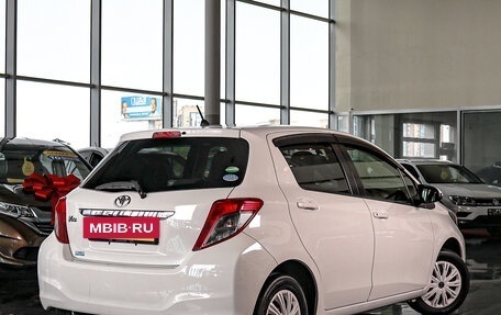 Toyota Vitz, 2013 год, 839 000 рублей, 7 фотография