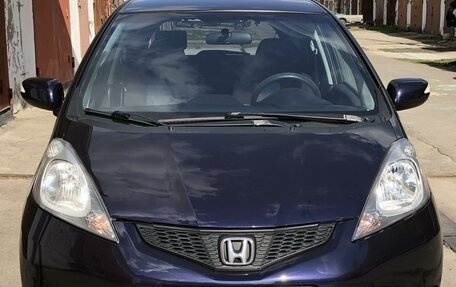 Honda Jazz II рестайлинг, 2009 год, 870 000 рублей, 2 фотография