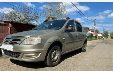 Renault Logan I, 2012 год, 365 000 рублей, 2 фотография