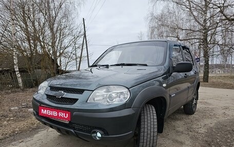 Chevrolet Niva I рестайлинг, 2012 год, 549 000 рублей, 2 фотография