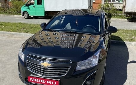 Chevrolet Cruze II, 2013 год, 900 000 рублей, 2 фотография