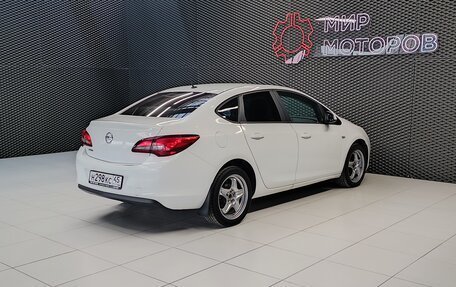 Opel Astra J, 2013 год, 780 000 рублей, 6 фотография