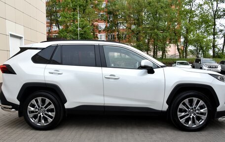 Toyota RAV4, 2020 год, 4 595 000 рублей, 9 фотография