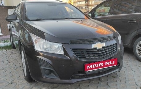 Chevrolet Cruze II, 2013 год, 830 000 рублей, 2 фотография