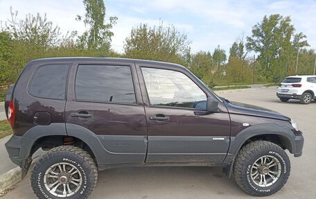 Chevrolet Niva I рестайлинг, 2012 год, 640 000 рублей, 3 фотография