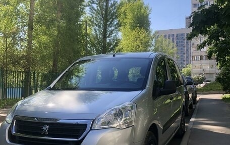 Peugeot Partner II рестайлинг 2, 2021 год, 2 100 000 рублей, 2 фотография