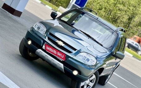 Chevrolet Niva I рестайлинг, 2013 год, 775 000 рублей, 3 фотография