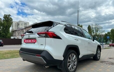 Toyota RAV4, 2021 год, 5 050 000 рублей, 5 фотография