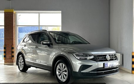 Volkswagen Tiguan II, 2021 год, 3 399 900 рублей, 3 фотография