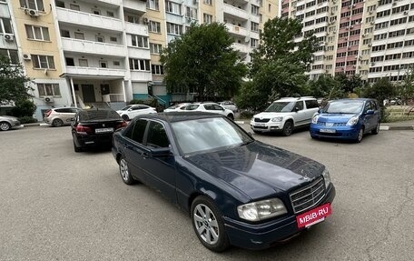 Mercedes-Benz C-Класс, 1994 год, 325 000 рублей, 2 фотография