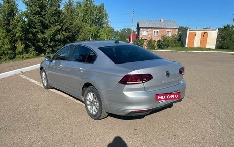 Volkswagen Passat B8 рестайлинг, 2020 год, 2 670 000 рублей, 2 фотография