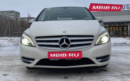 Mercedes-Benz B-Класс, 2014 год, 1 350 000 рублей, 2 фотография