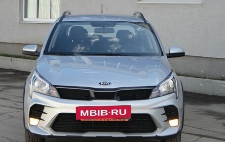 KIA Rio IV, 2021 год, 1 920 000 рублей, 2 фотография