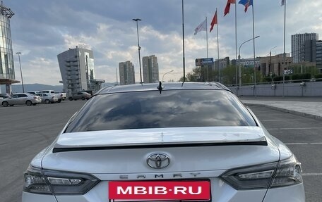 Toyota Camry, 2020 год, 3 550 000 рублей, 4 фотография