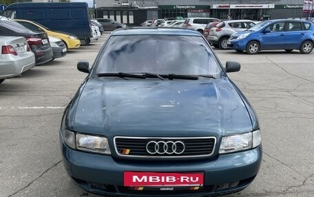 Audi A4, 1995 год, 300 000 рублей, 2 фотография