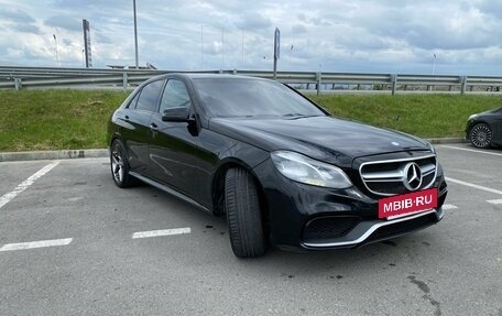 Mercedes-Benz E-Класс, 2015 год, 1 990 000 рублей, 3 фотография