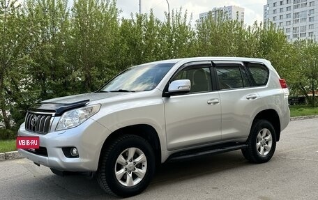 Toyota Land Cruiser Prado 150 рестайлинг 2, 2010 год, 3 120 000 рублей, 4 фотография