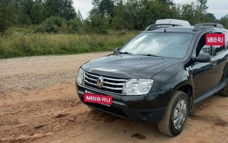 Renault Duster I рестайлинг, 2014 год, 900 000 рублей, 2 фотография