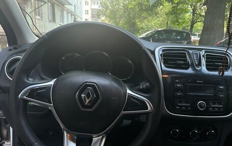 Renault Logan II, 2018 год, 679 000 рублей, 6 фотография