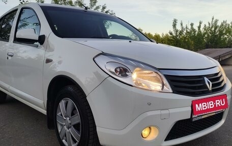 Renault Sandero I, 2011 год, 799 000 рублей, 3 фотография