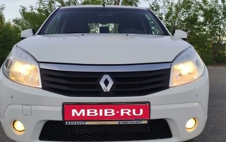 Renault Sandero I, 2011 год, 799 000 рублей, 2 фотография