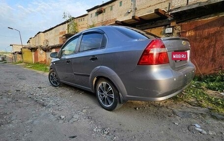 Chevrolet Aveo III, 2010 год, 500 000 рублей, 3 фотография