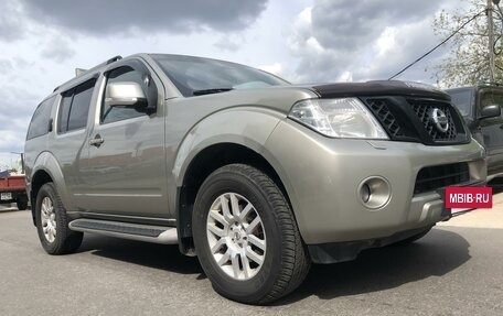 Nissan Pathfinder, 2011 год, 2 500 000 рублей, 2 фотография